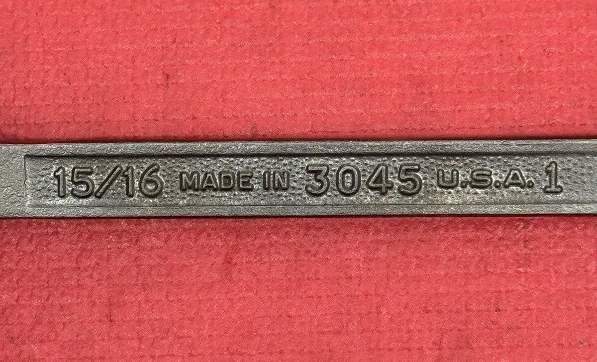 Vintage PLOMB Plumb TOOLS Pebble 3045 15/16" x 1" Open-End Wrench PLVMB USA