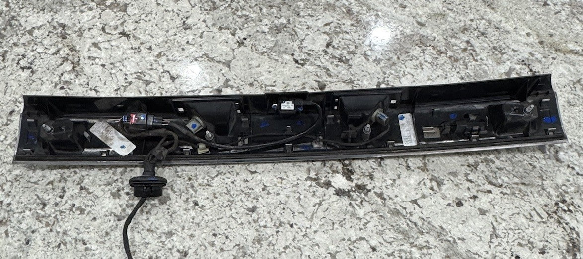 2011 2012 2013 DODGE DURANGO OEM CHROME TRUNK MOLDING TRIM GARNISH WITH CAMERA