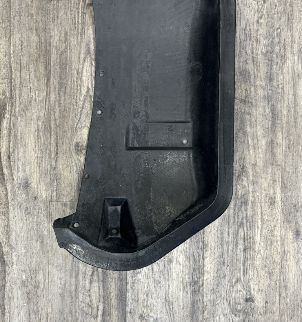 1988-96 CHEVROLET CORVETTE C4 FRONT RIGHT UPPER WHEELHOUSE SPLASH SHIELD OEM