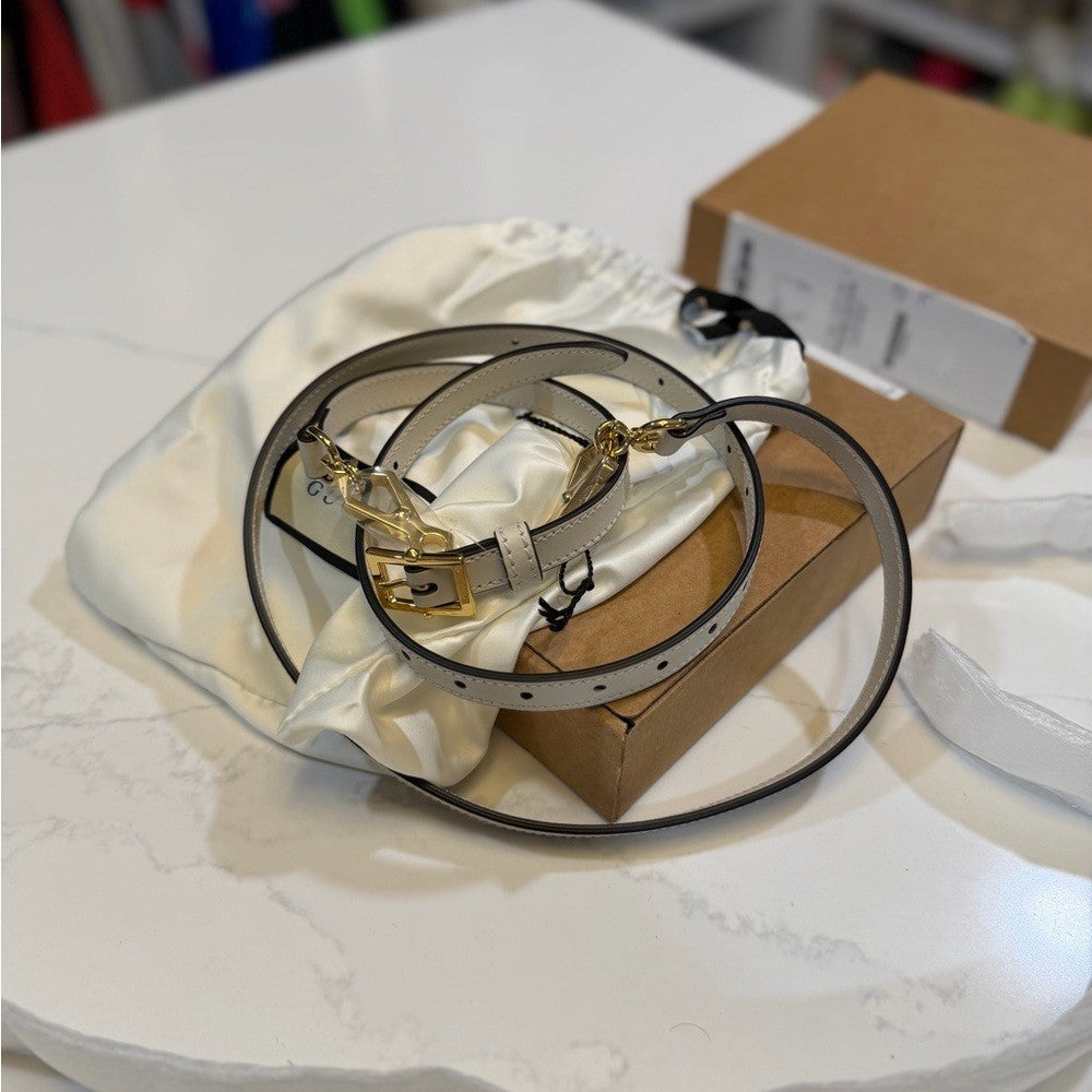 Gucci White leather straps with gold accent - NEW