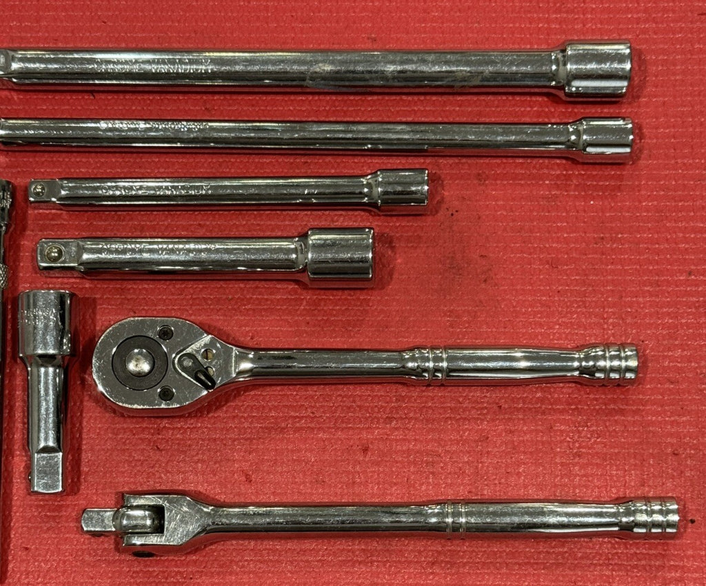 NEW 8 PC SET CHROME VANADIUM 3/8" & 1/2" DRIVE RATCHET, BREAKER BAR & EXTENSIONS