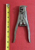 Vintage Ideal industries E – Z wire strippers Made In USA
