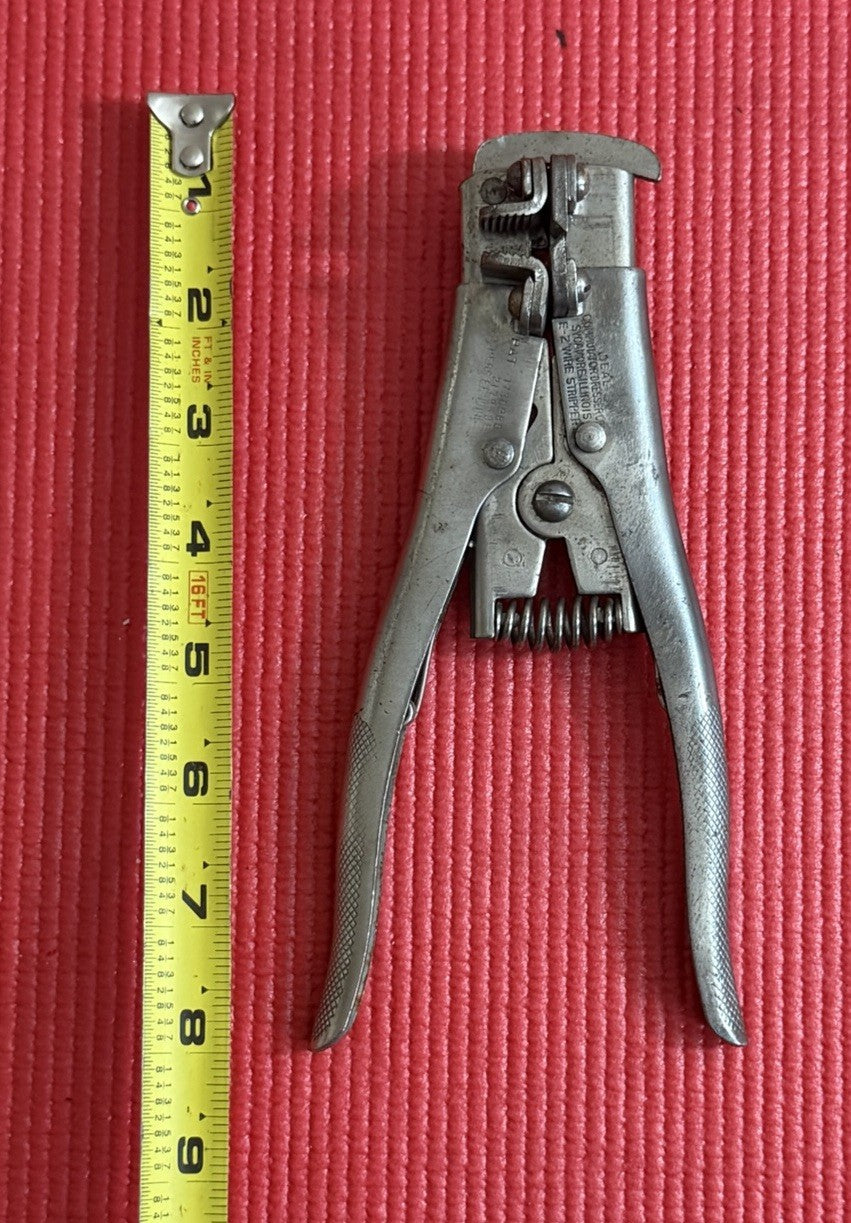 Vintage Ideal industries E – Z wire strippers Made In USA