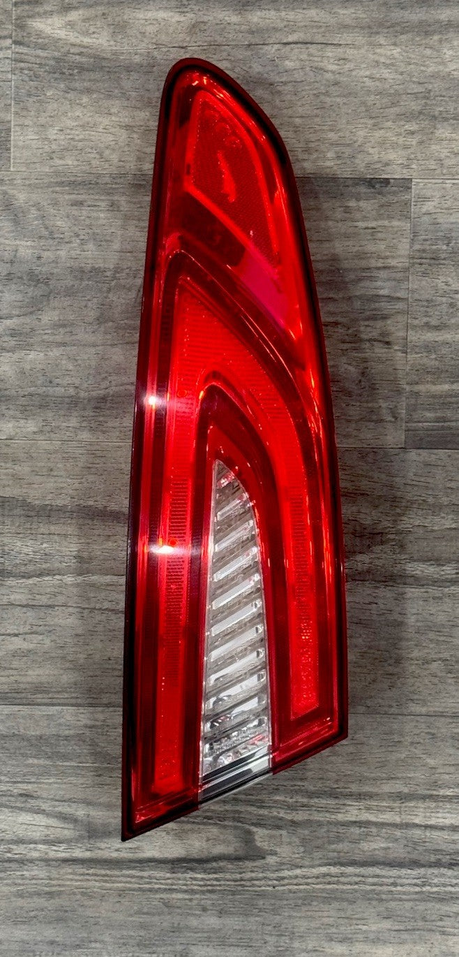 2012-2015 Jaguar XF Rear Left Driver Side Tail Light Assembly Oem Genuine