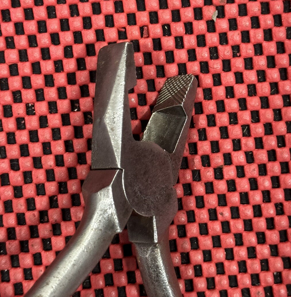 Vintage Crescent Tools 50-7 - 7-1/4" Lineman's Pliers Tool Jamestown NY USA