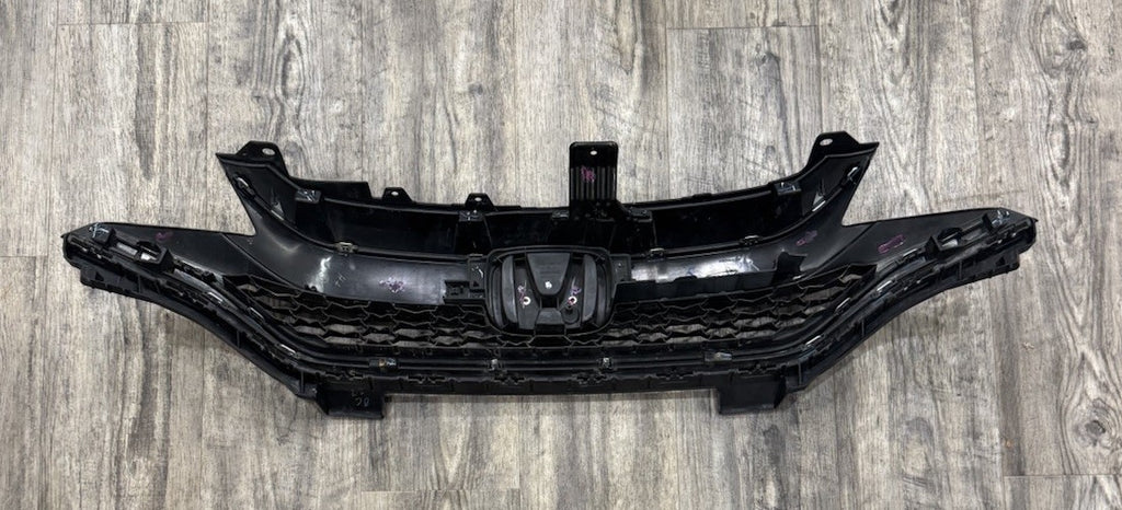 2018-2020 Honda Fit Front Bumper Grille Grill Chrome  OEM Genuine