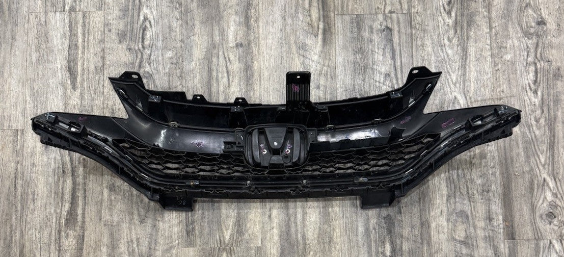 2018-2020 Honda Fit Front Bumper Grille Grill Chrome  OEM Genuine