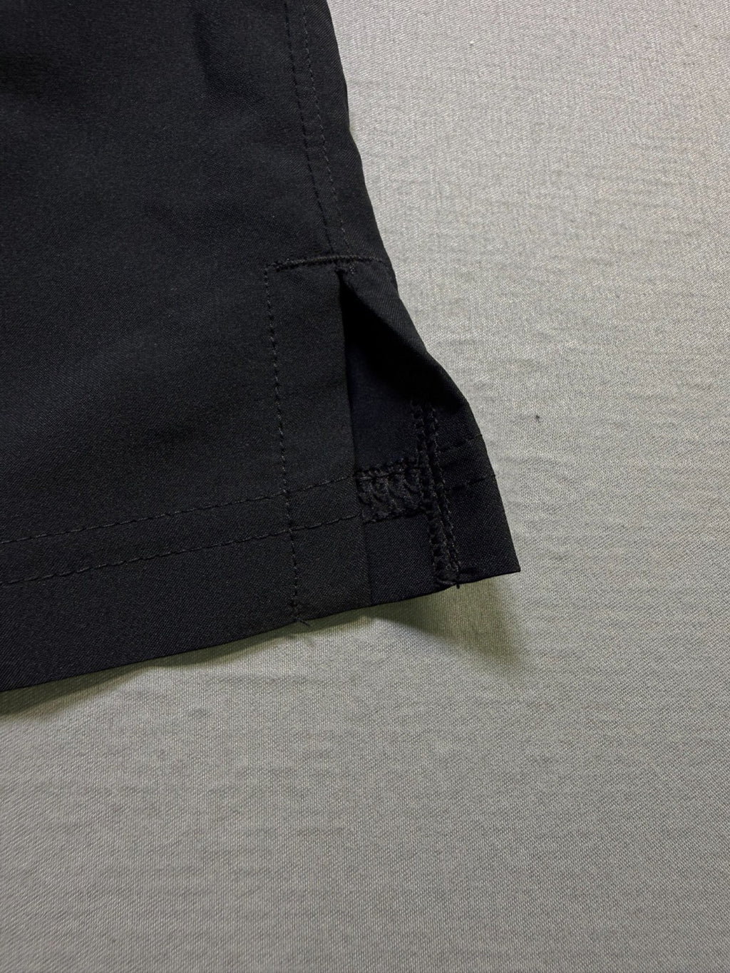 NWOT Under Armour UA-Tech Woven Wordmark Shorts Men's Small Black Lightweight