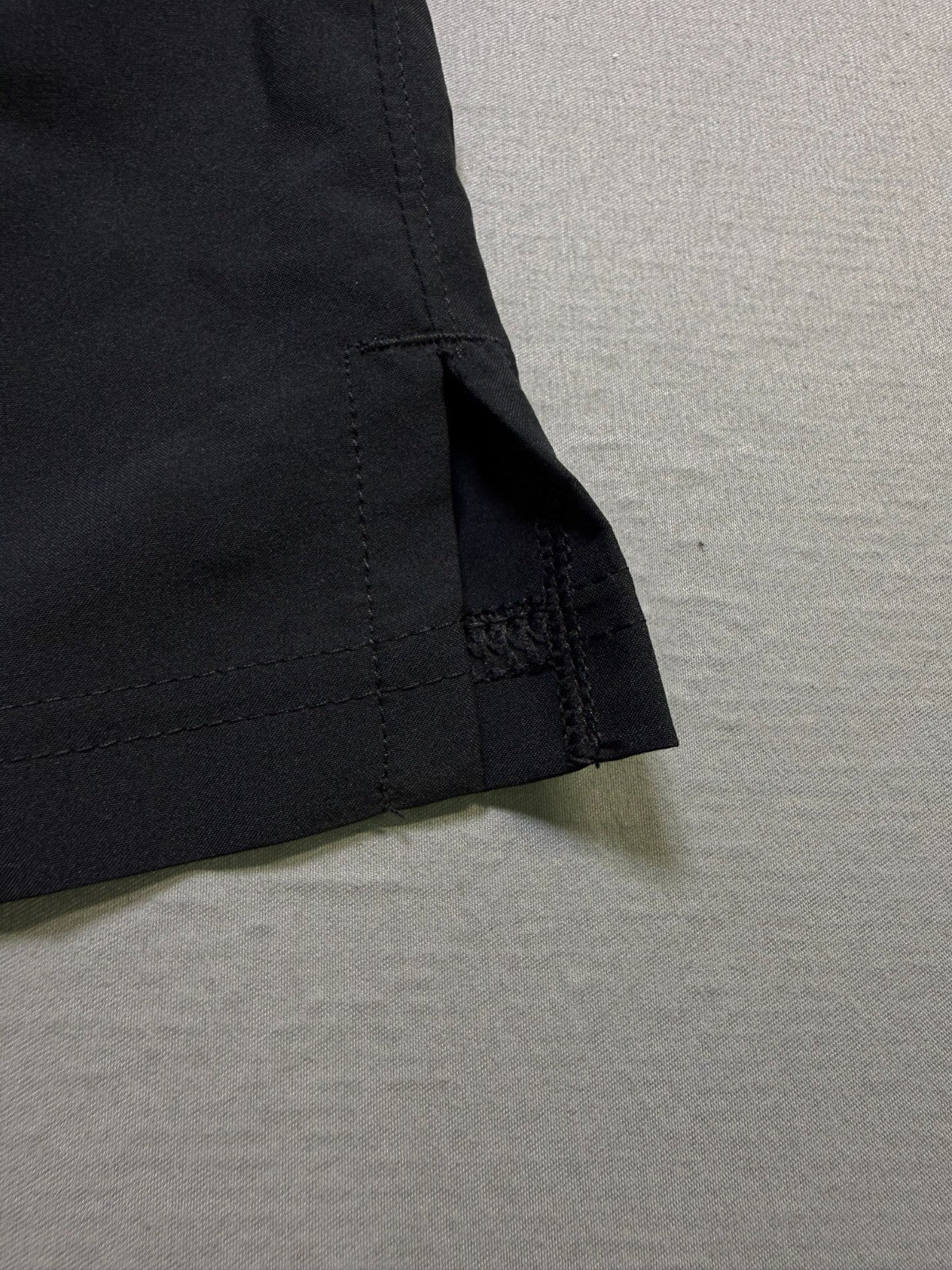 NWOT Under Armour UA-Tech Woven Wordmark Shorts Men's Small Black Lightweight