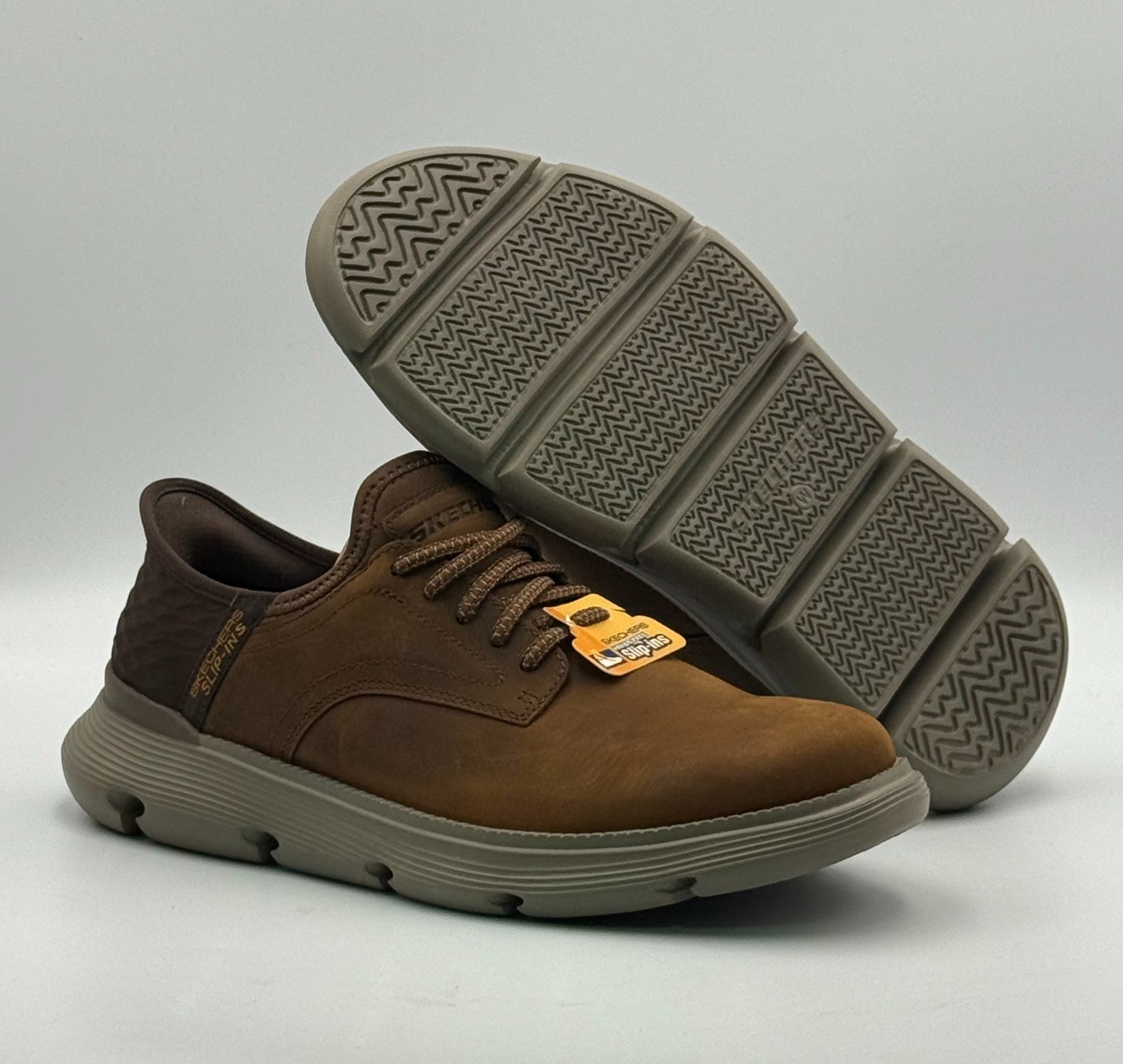 New Skechers Garza Gervin Slip in Sneakers Men's 8.5 Dark Brown Low Top Leather