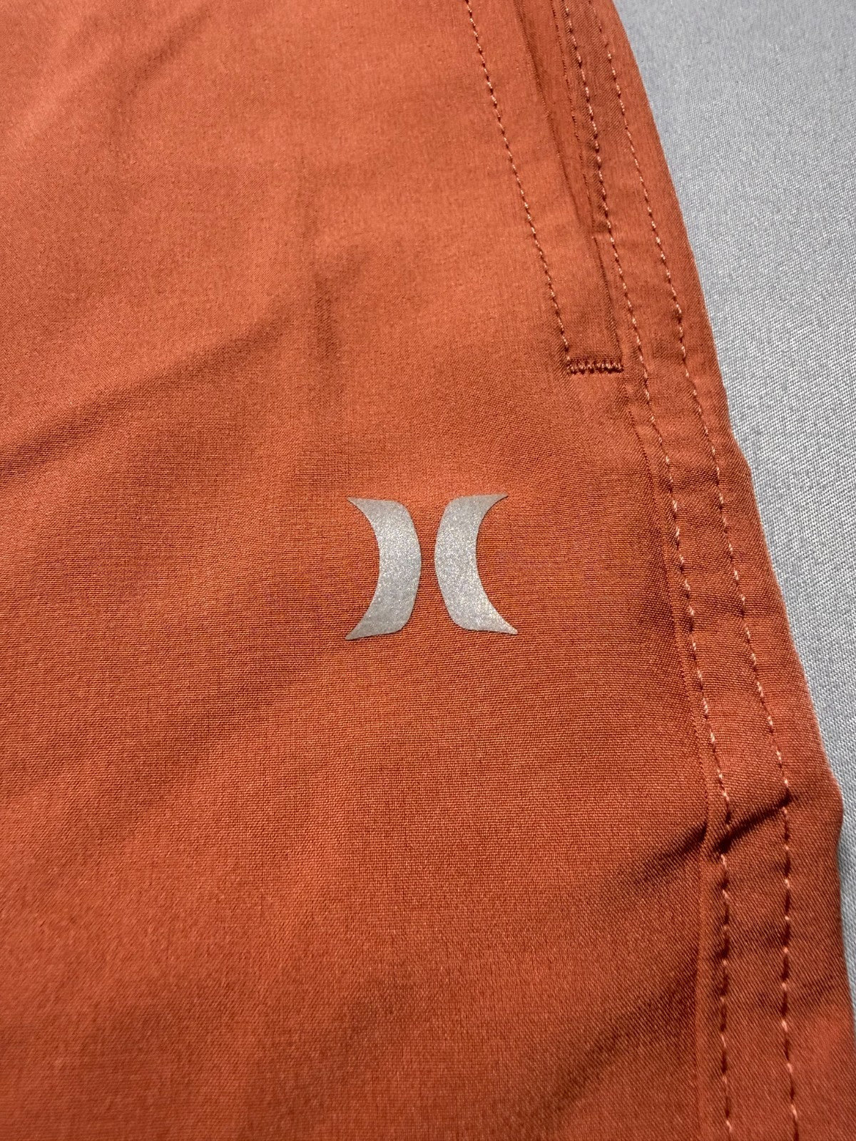 NWT Hurley All Day Hybrid Short Men's Size 40 Redwood Rust 4-Way Stretch Comfort