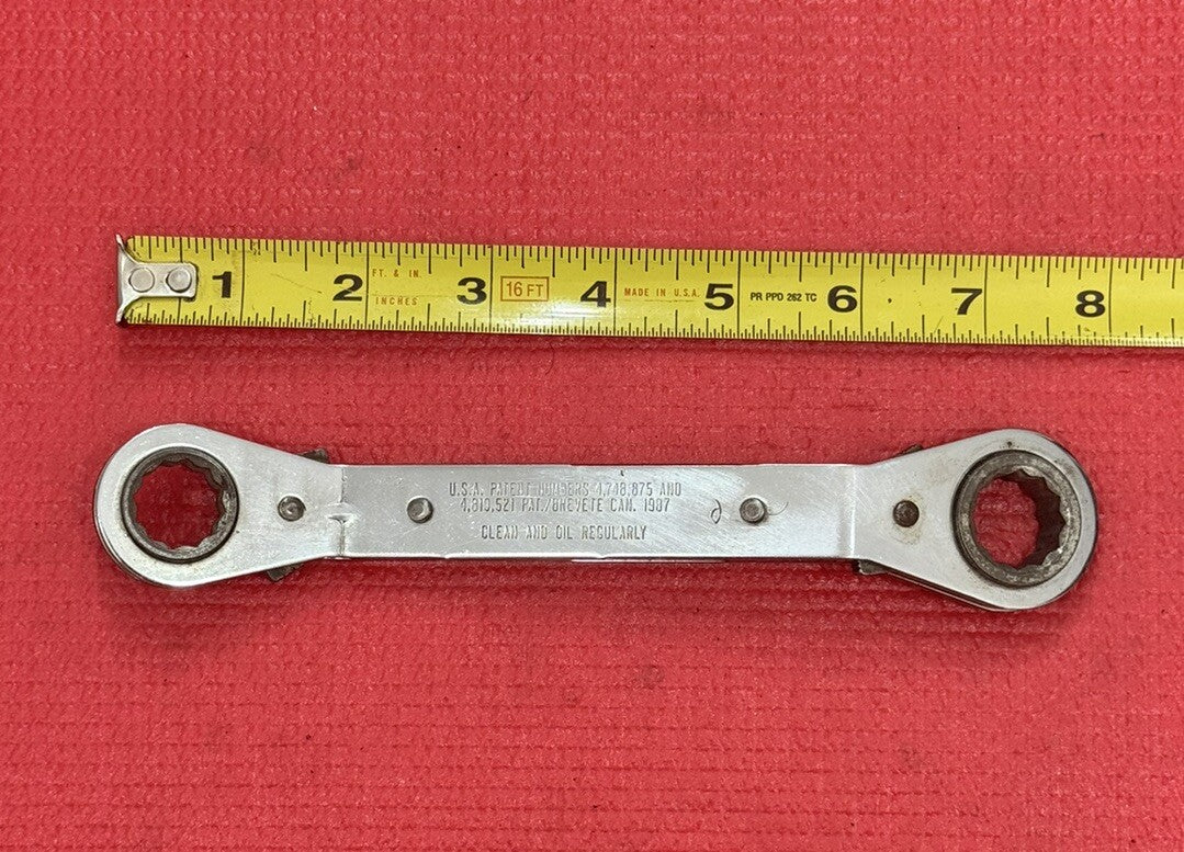 Craftsman 43654, SAE 5/8" X 11/16" Ratcheting Offset Box Wrench 12PT Made in USA