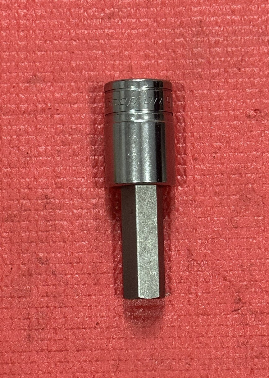 NEW Snap-On Tools SA18E 1/2" Drive SAE 9/16" Standard Hex Bit Socket Driver USA