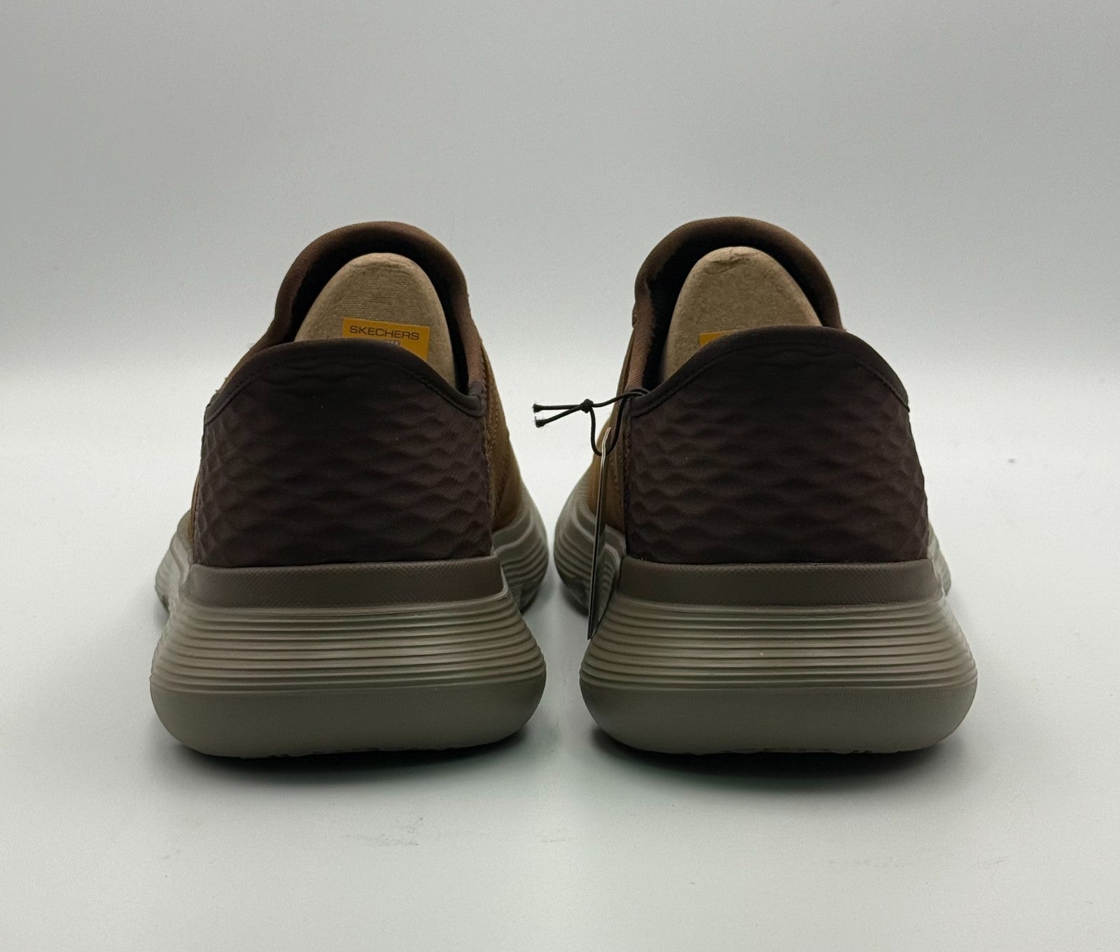New Skechers Garza Gervin Slip in Sneakers Men's 8.5 Dark Brown Low Top Leather