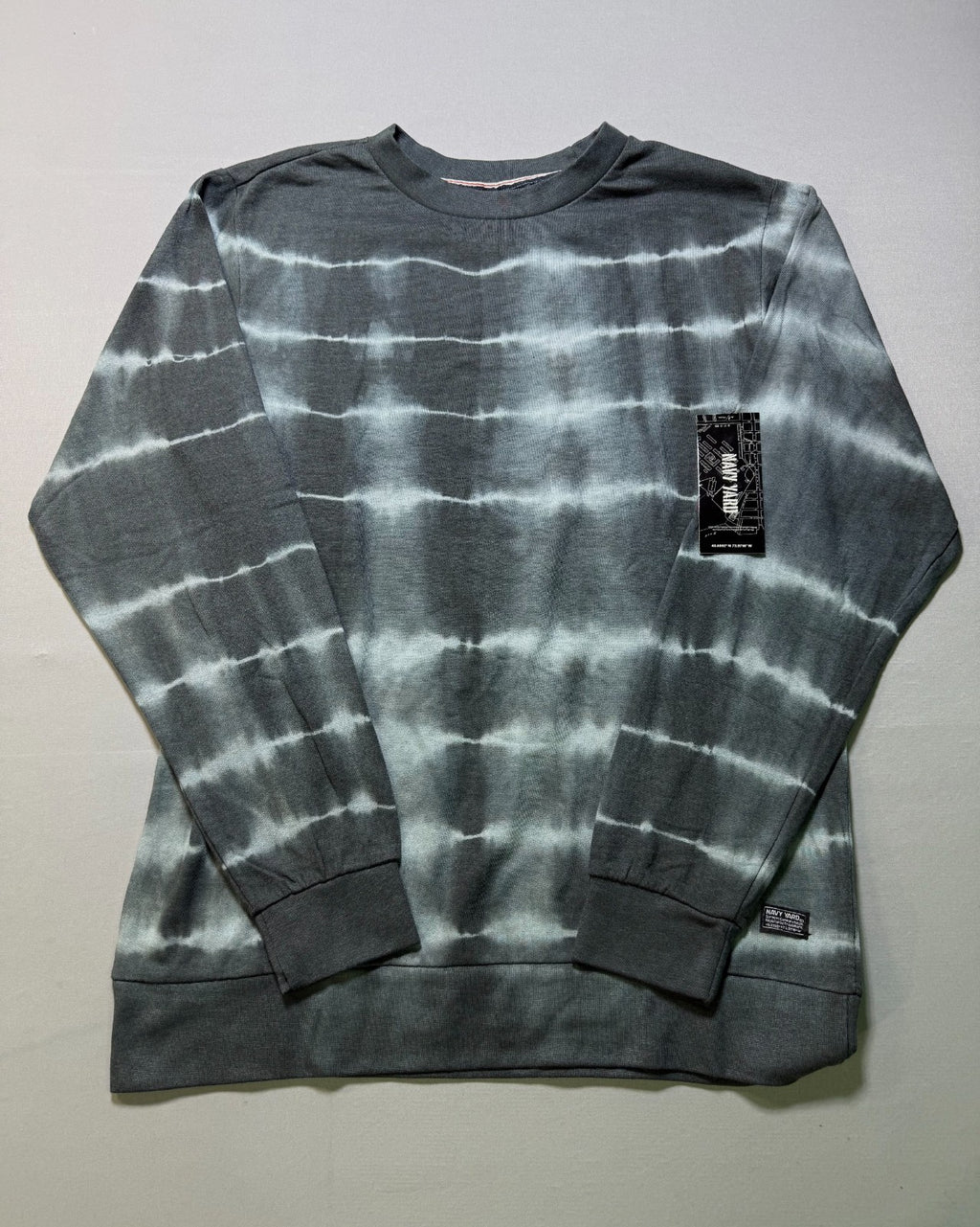 NWT Navy Yard Tie-Dye Sweater Men Medium Navy Gray Knit Long Sleeve Casual Wear