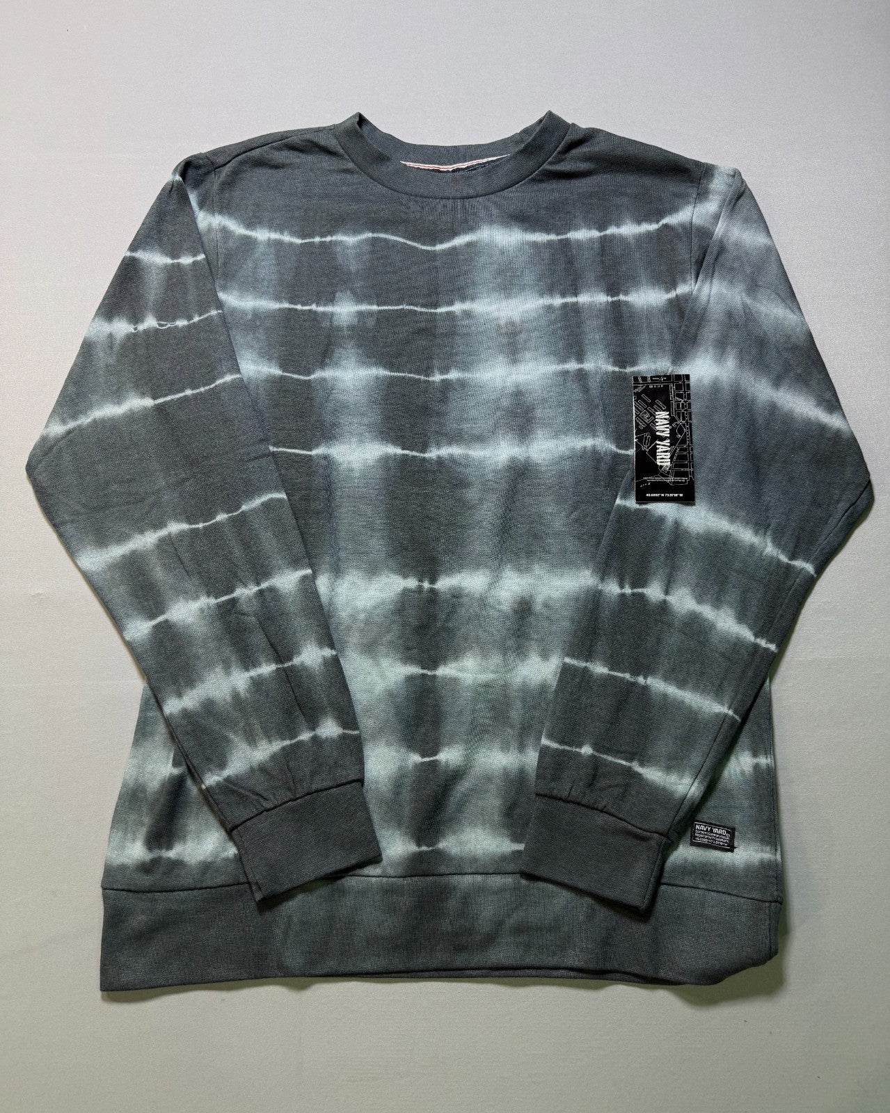 NWT Navy Yard Tie-Dye Sweater Men Medium Navy Gray Knit Long Sleeve Casual Wear
