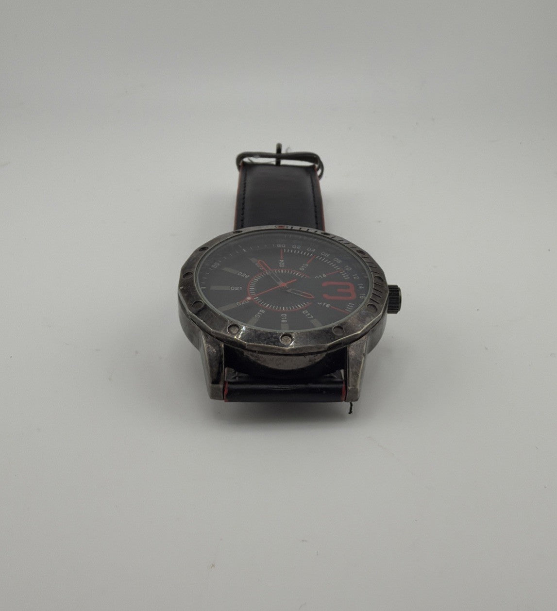 Stainless Steel Watch FMDCTM003, IF059 Imitation Leather Band. Needs Battery