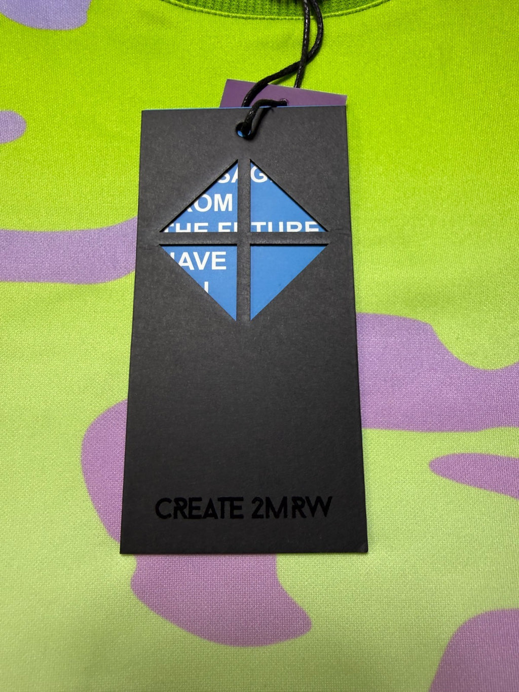 Create 2MRW Crew Neck Sweatshirt Men Medium Lime Camo Long Sleeve w/ Ribbed Hems