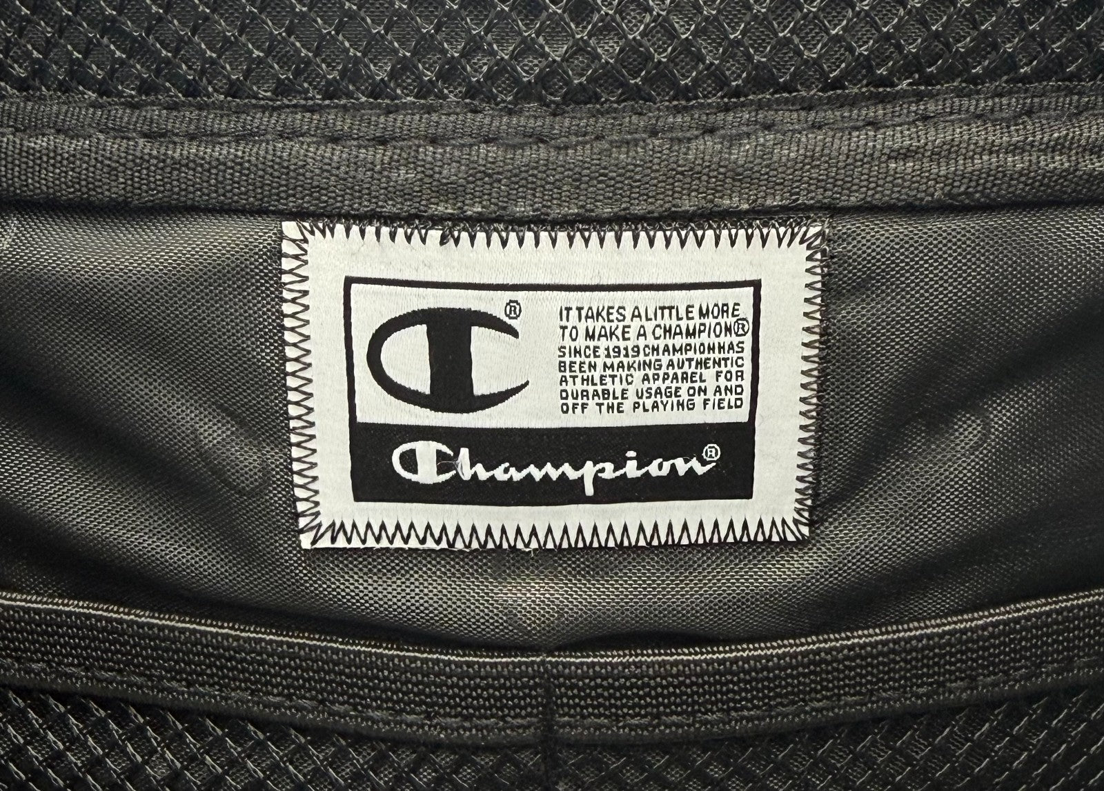 NWT Champion Defender Hanging Toiletry Bag Chive Green Travel Wash Kit Case