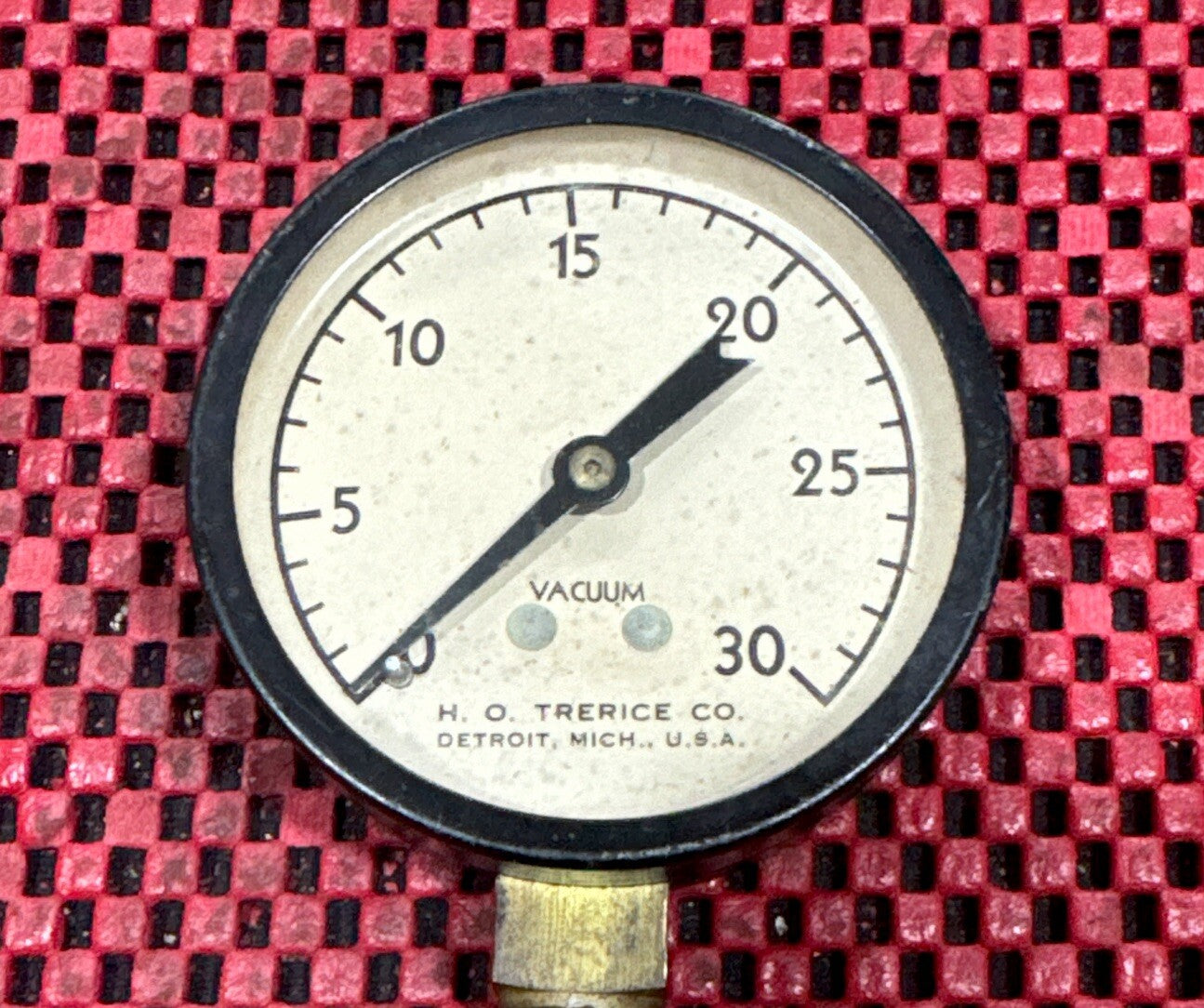 Vintage H.O Trerice Co. Vacuum Gauge 0-30" 2-1/2" Dial Gauge Detroit Made In USA
