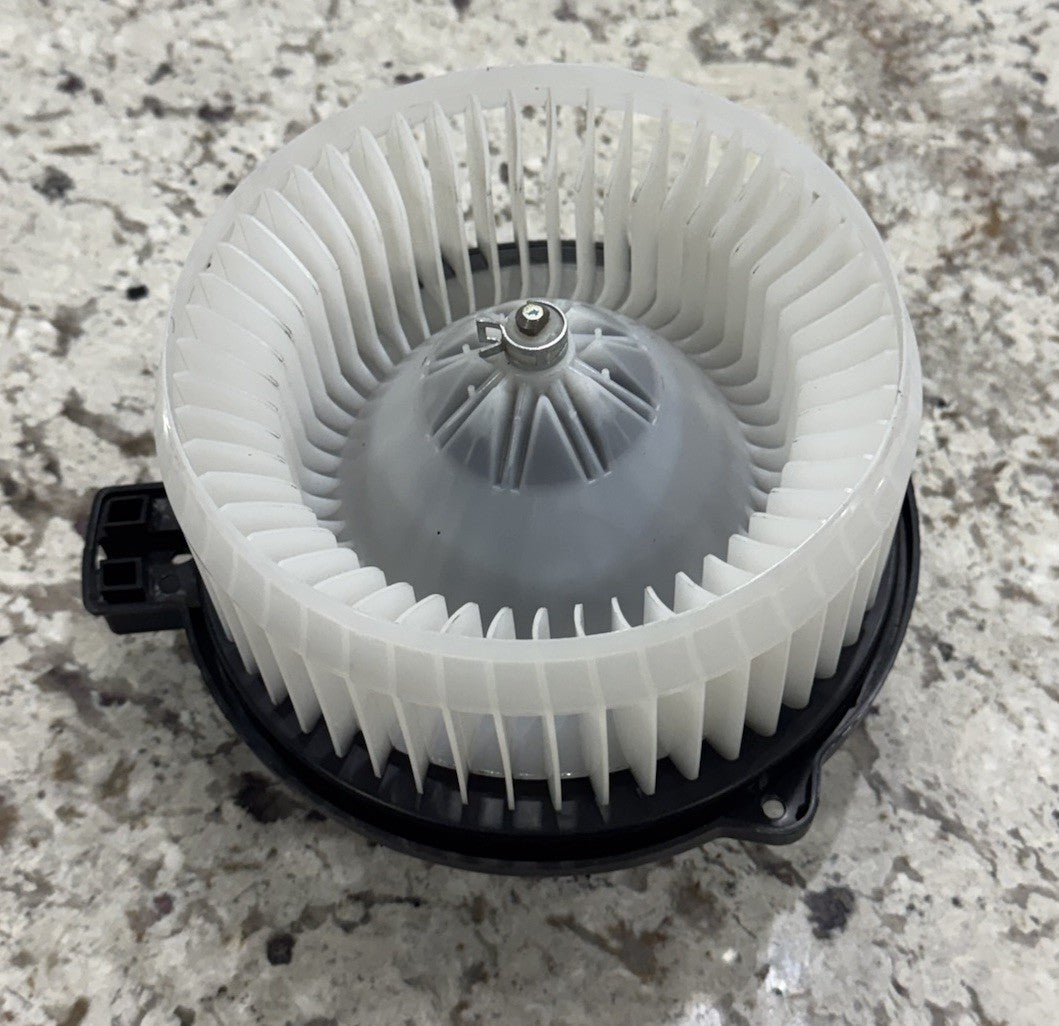 2005-2010 Honda Odyssey Front Blower Motor Fan Assembly OEM 19400 12v