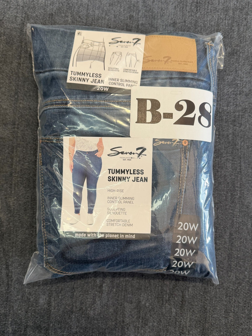 NWT Seven 7 Tummyless High Rise Skinny Jeans Women's 20W Blue Denim Medium Wash