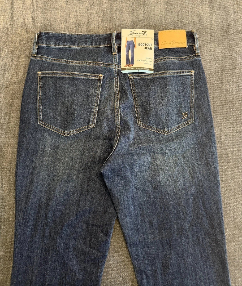 NWT Seven7 Flared Bootcut Jeans Women's 10 Blue Denim High-Rise Casual Hipster