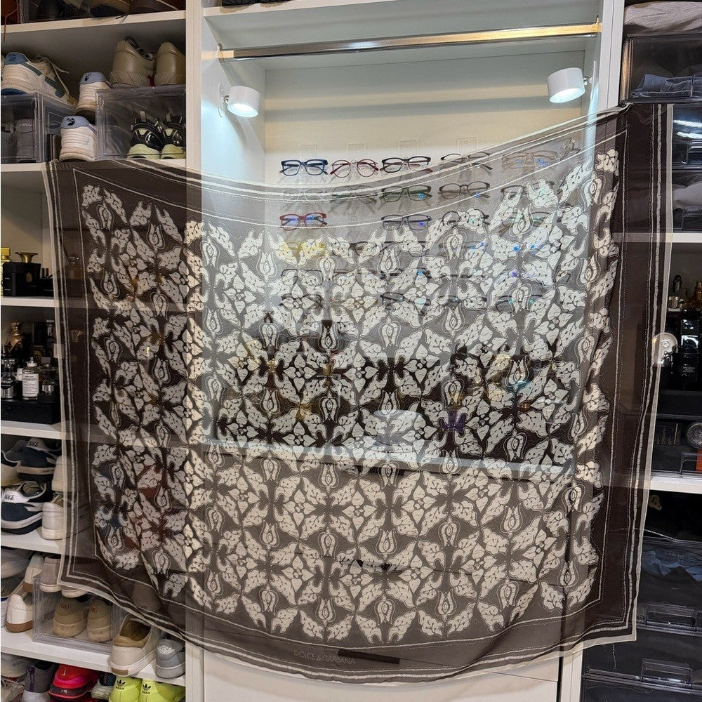 Dolce & Gabbana Gray and Cream Patterned Scarf