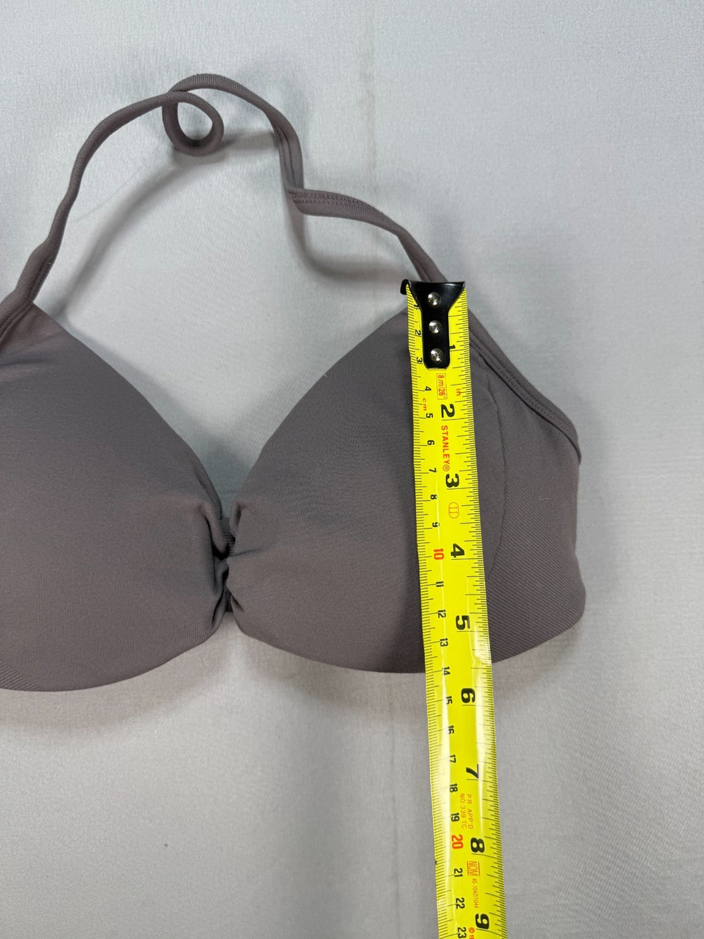 DFYNE Impact Halter Sports Bra Women Taupe Gray Ruched Center Seamless Workout