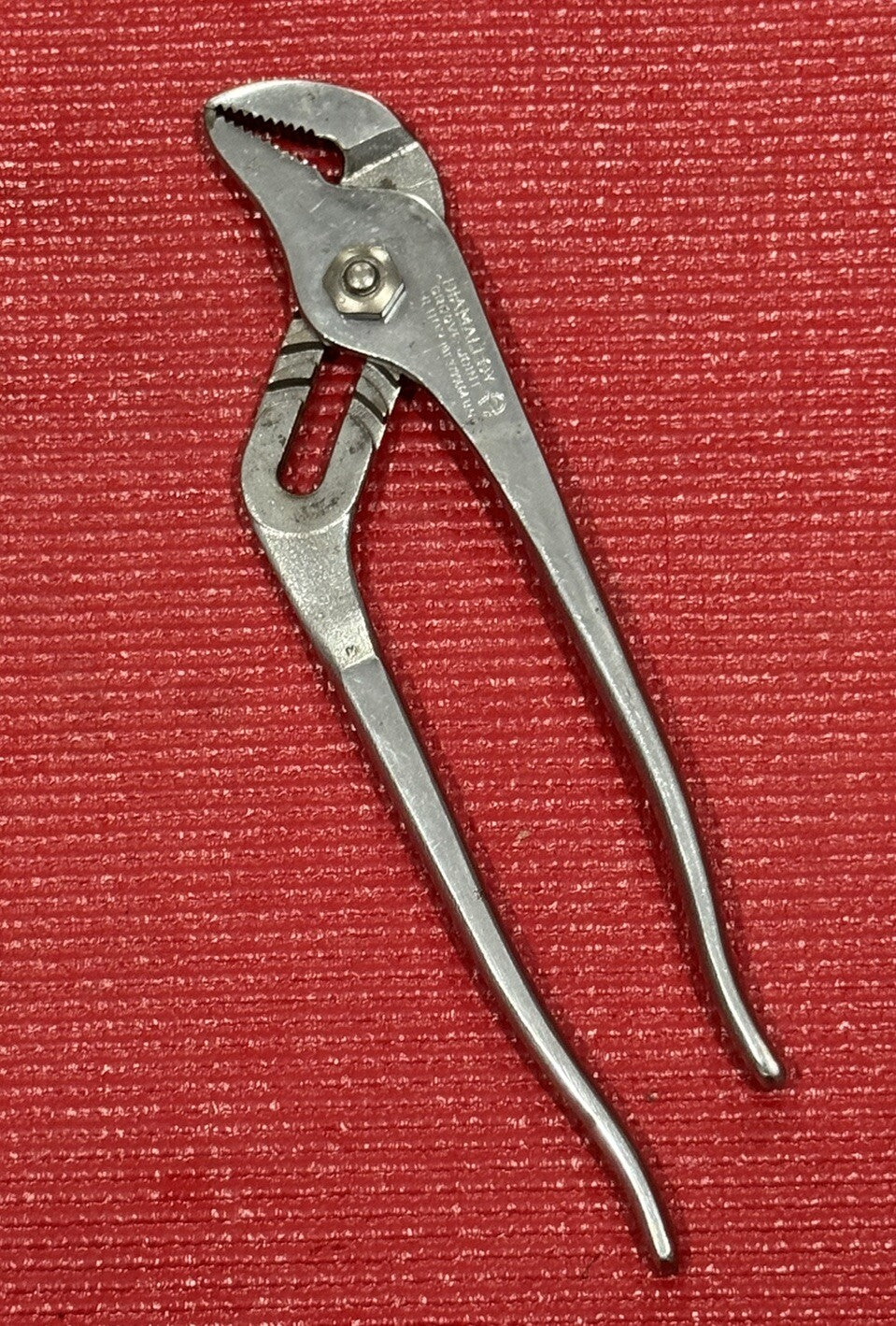 Vintage Diamond Diamalloy 10”Horseshoe adjustable groove joint pliers HL110P USA