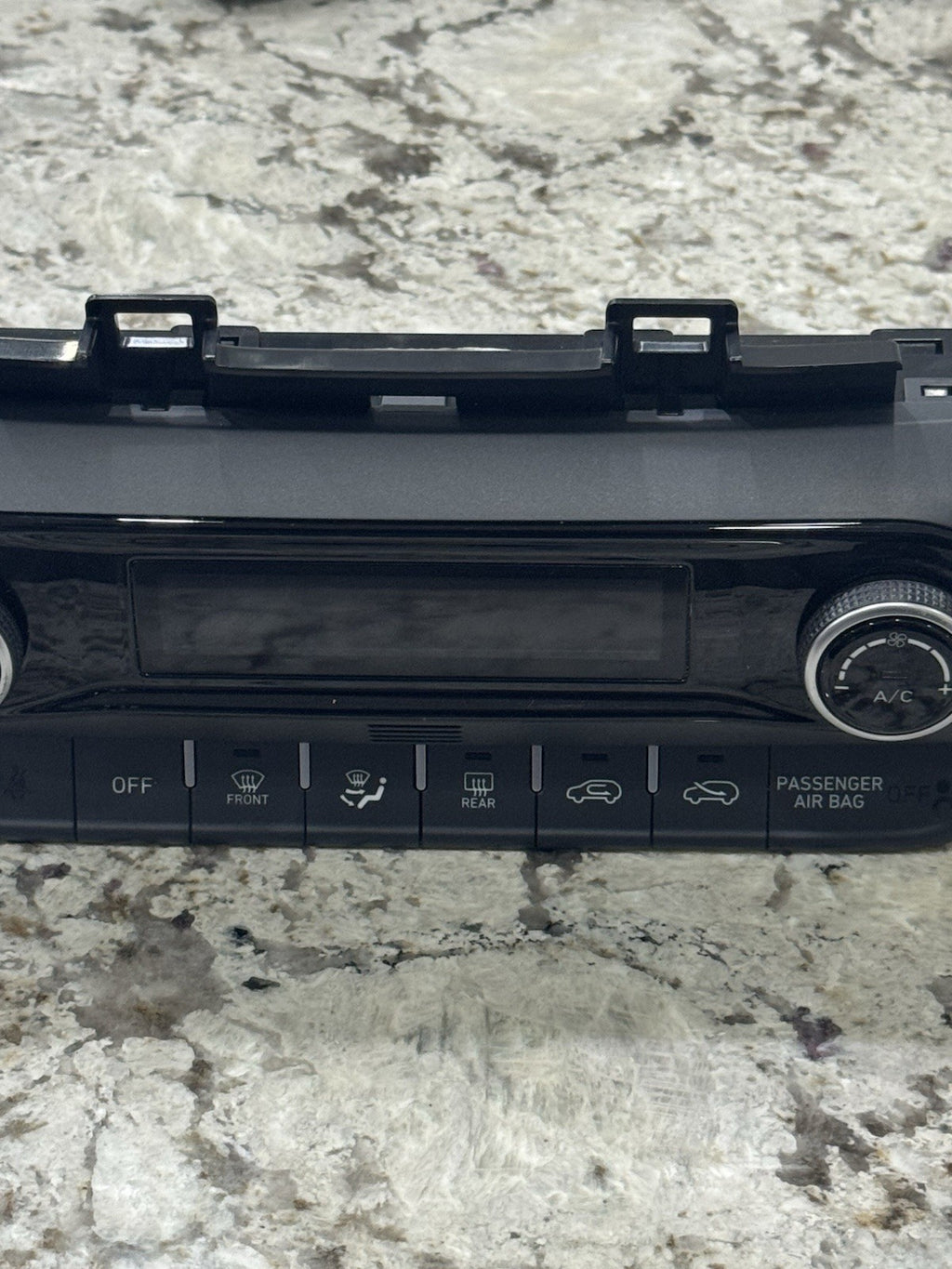 2022 2023 Hyundai Kona AC Heat Temperature Climate Control OEM 97250-J9DT0