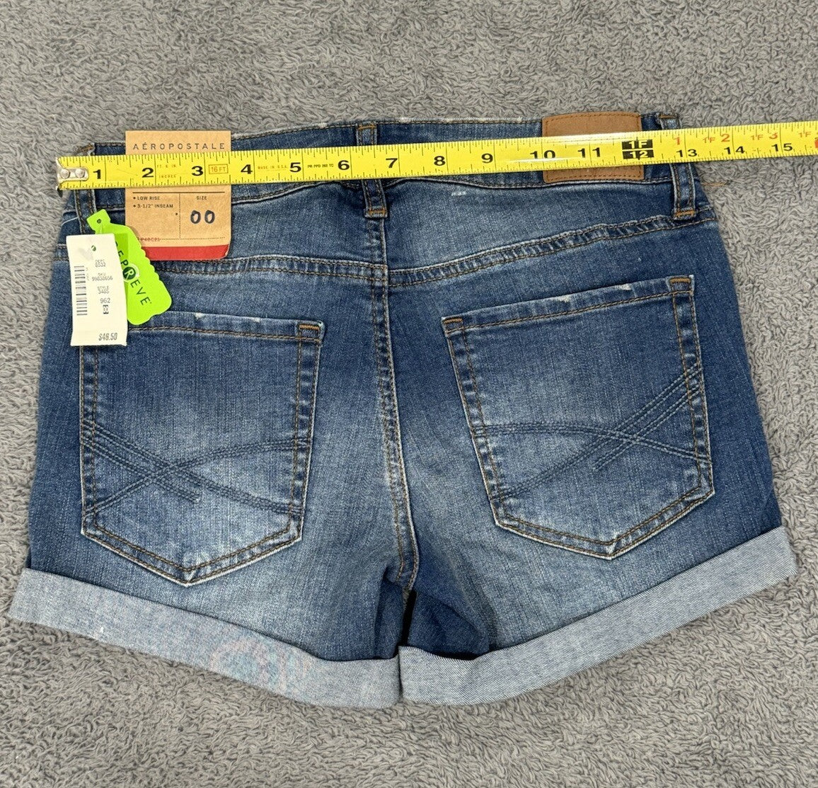 NEW Aeropostale Women’s Size 00, Denim Distressed low rise Midi Jean Shorts