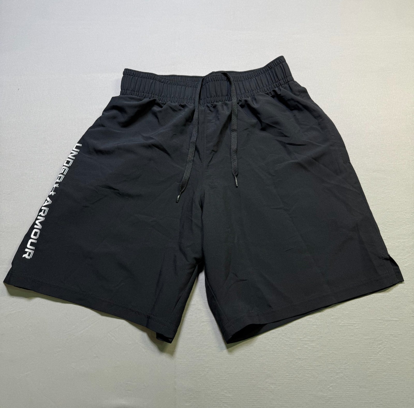NWOT Under Armour UA-Tech Woven Wordmark Shorts Men's Small Black Lightweight