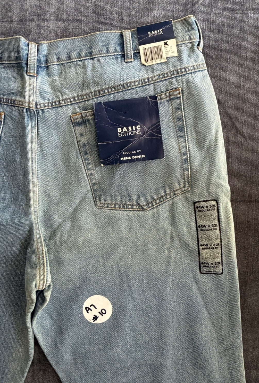 Basic Editions Regular Fit Men’s 44W X 32L Denim Blue Light Jeans NWT