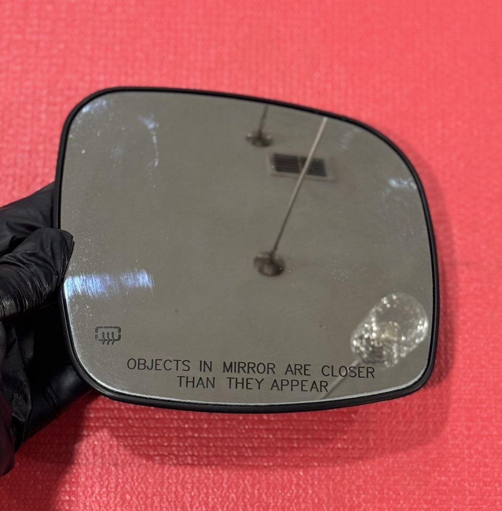 08-17 CHRYSLER Town & Country Caravan OEM Passenger Side Mirror Glass Heated