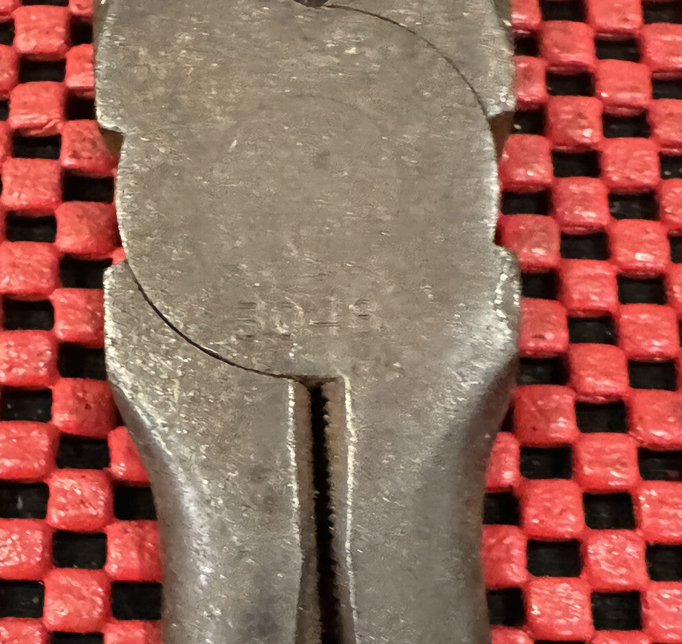 Channellock 8-1/2" Lineman Pliers w/ Side Cutters 3048 Meadville, PA USA N6