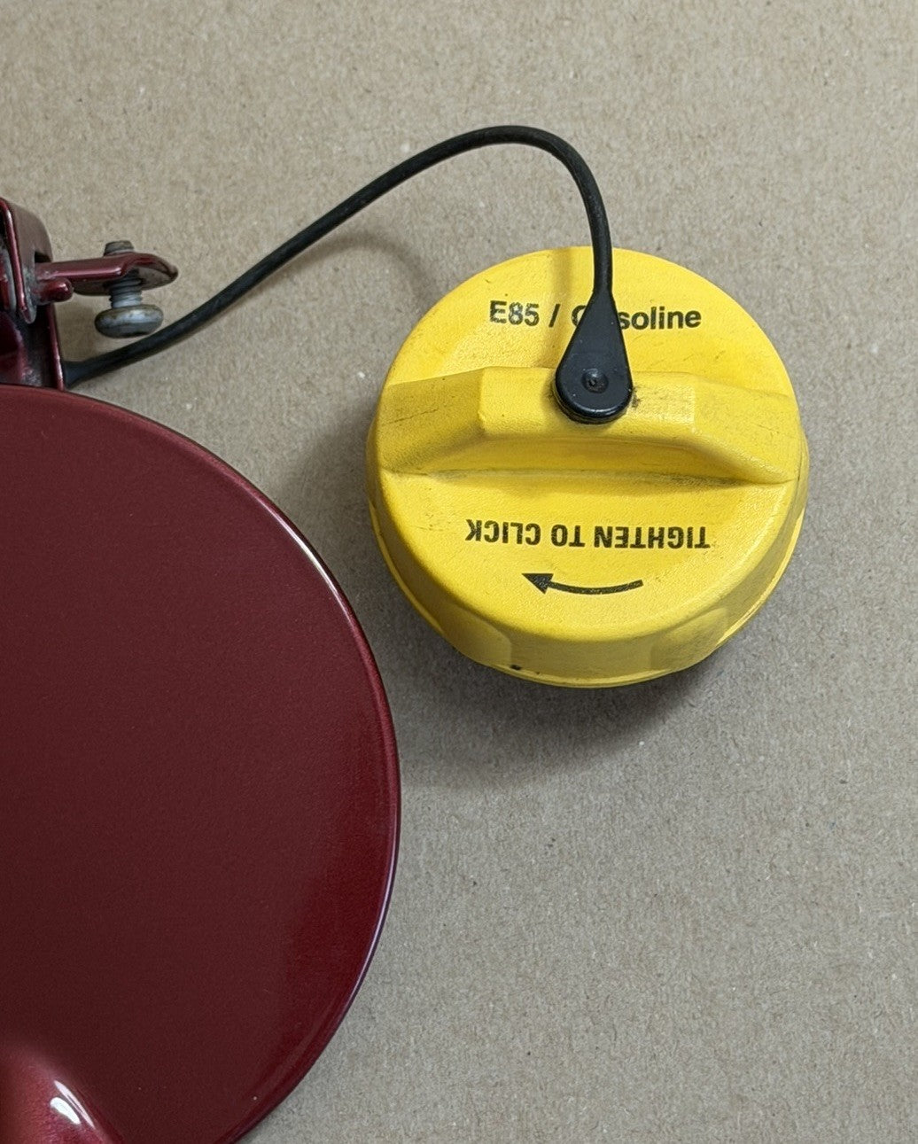 08-16 Town & Country,Grand Caravan Gas Fuel Door Cover Tank Lid & Cap 05116393AB