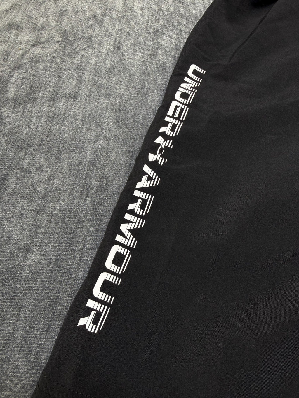 NWOT Under Armour UA Tech Woven Wordmark Shorts Men's Small Black Lightweight