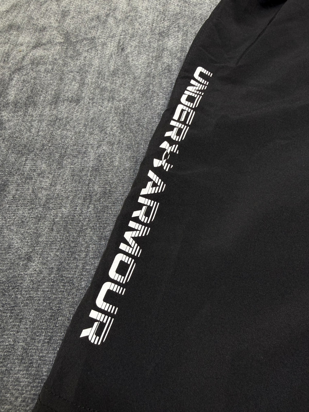 NWOT Under Armour UA Tech Woven Wordmark Shorts Men's Small Black Lightweight