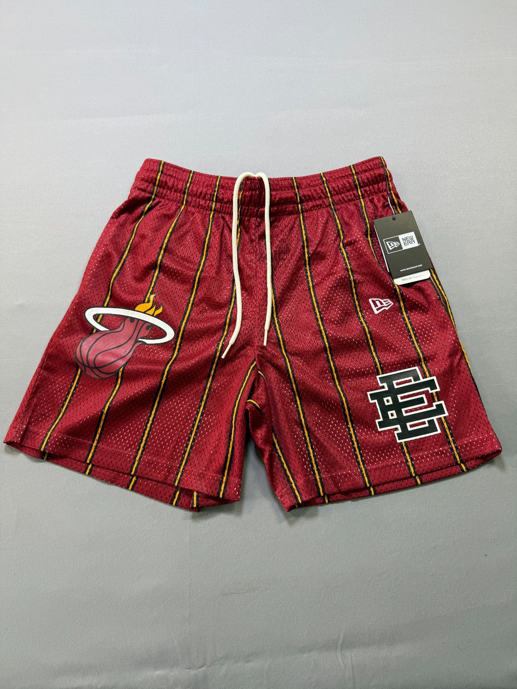 New Era Eric Emanuel X NBA Miami Heat Men’s Shorts Medium Red Striped Basketball