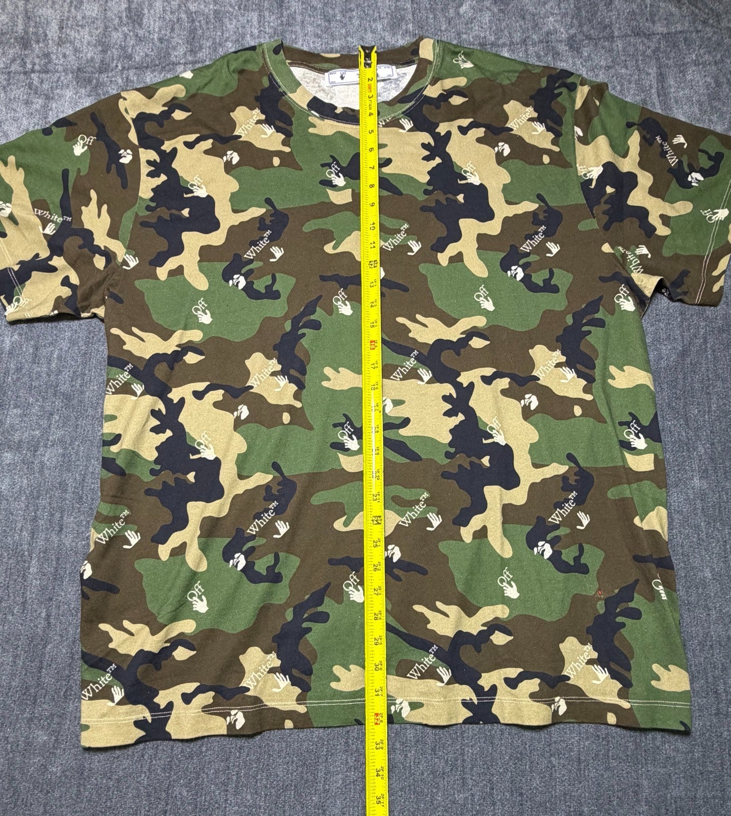NWT Off-White Crew Neck Oversized T-Shirt Men's XL Green Camouflage Print Casual