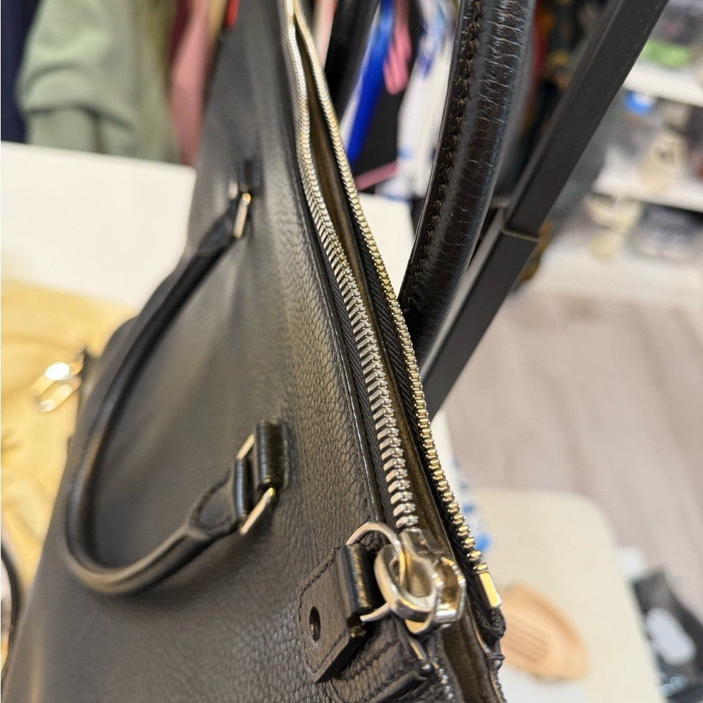 Louis Vuitton M94476 Greenwich Tote Bag in black Taurillon leather