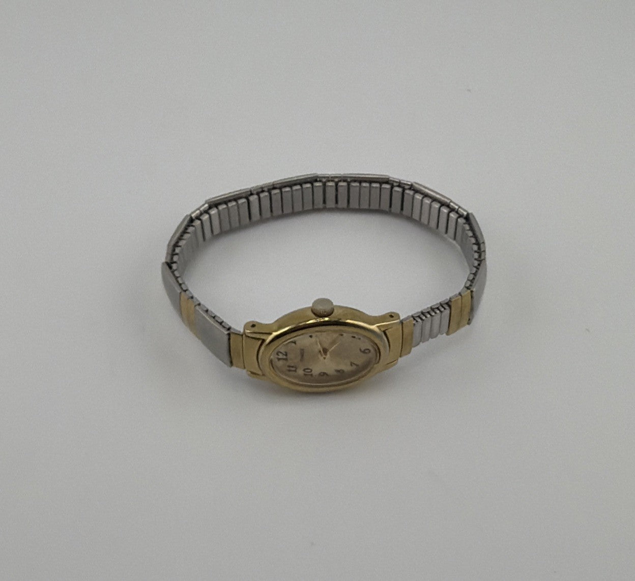 Timex Cavatina Watch Women 18mm Gold Tone Oval Dial Stretch Band New Battery