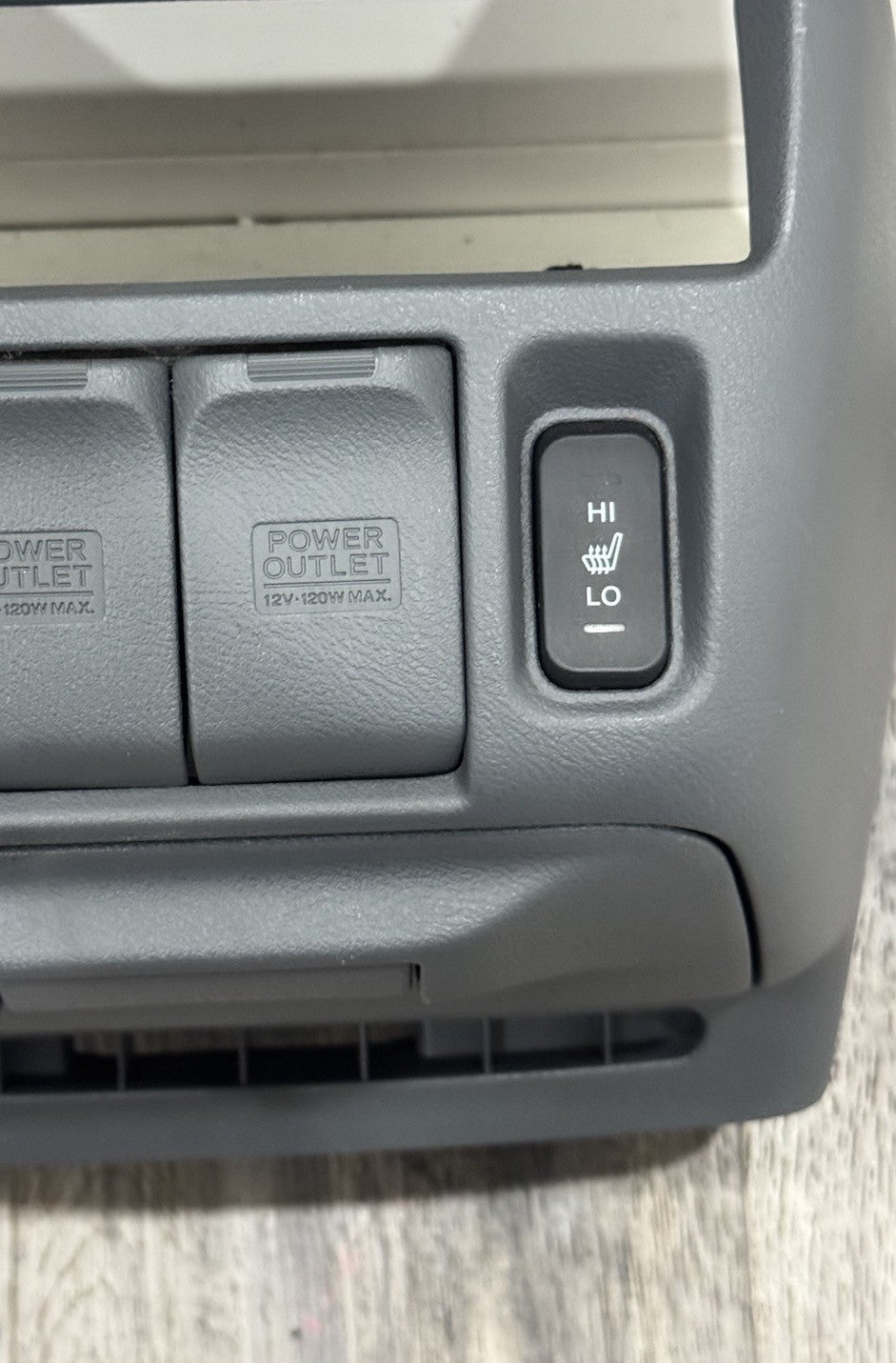 05-07 HONDA ODYSSEY OEM LOWER GLOVE BOX STORAGE COMPARTMENT W/HEADED SEAT SWITCH