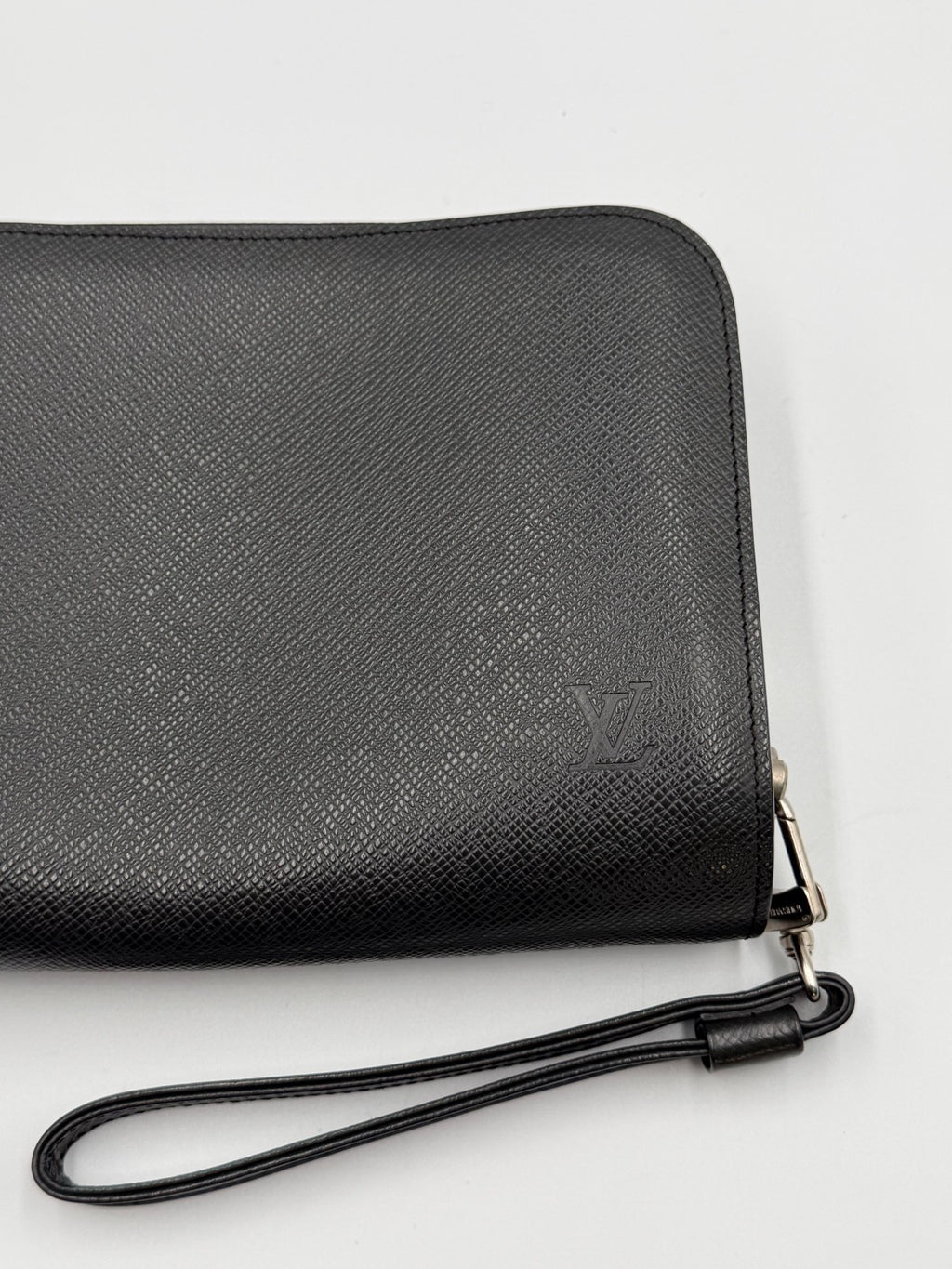 Authentic Louis Vuitton Taiga Baikal Clutch Bag Women Black Logo Genuine Leather