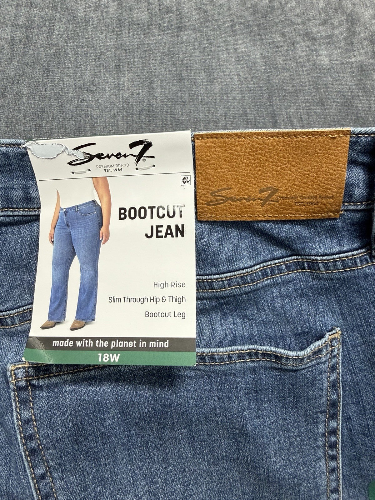 NWT Seven7 Bootcut Jeans Women's 18W Blue Denim Medium Wash High Rise Hipster