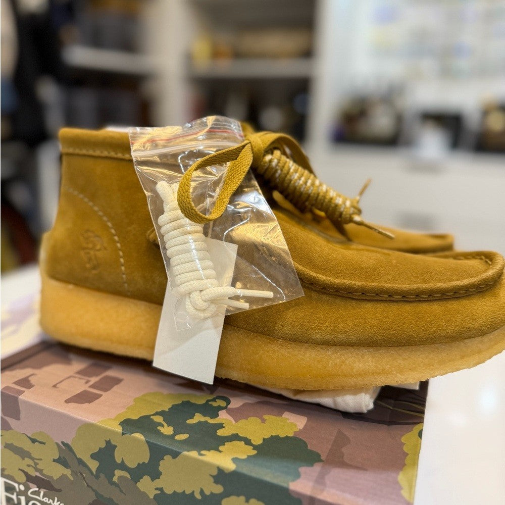 Clarks Mustard Suede Rossendale Shoes