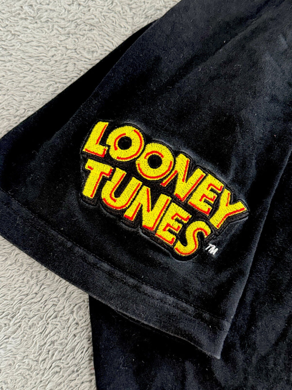 Looney Tunes Bugs Bunny t Shirt Tee Mens L Black Spliced Cartoon Graphic Tee