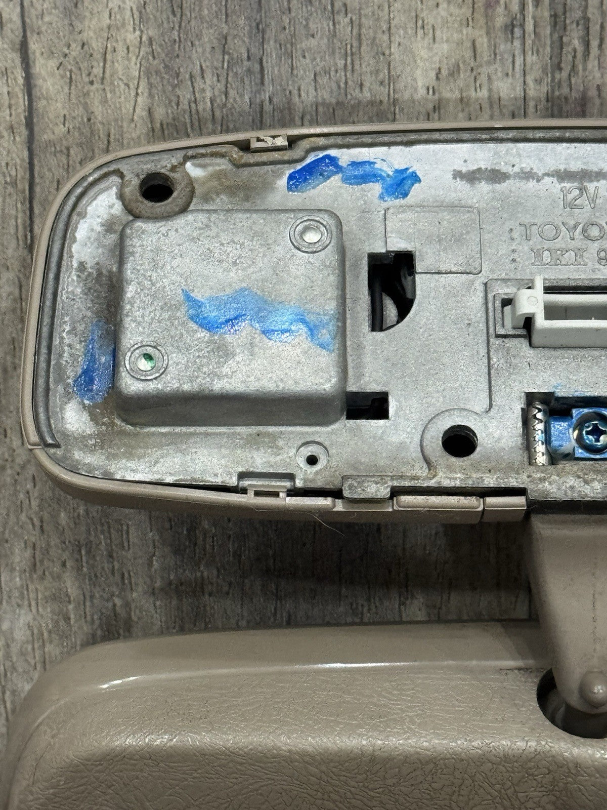 1996 1997 1998 Toyota 4Runner OEM Rear View Mirror Assembly Overhead Dome Light