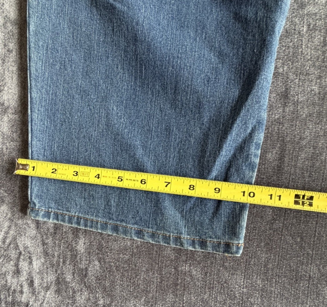Basic Editions Classic Fit Woman 26W S Denim Blue medium Jeans NWT